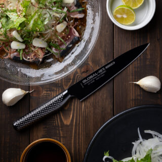 カツオのカルパッチョと包丁